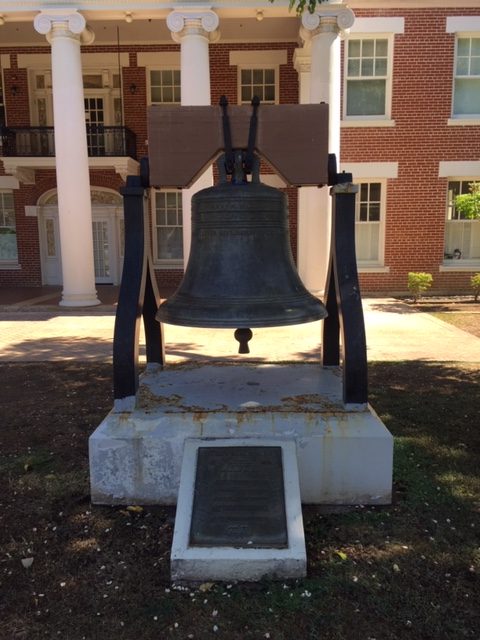 Peace Bell at Honolulu Hale Peace Bell at Honolulu Hale
